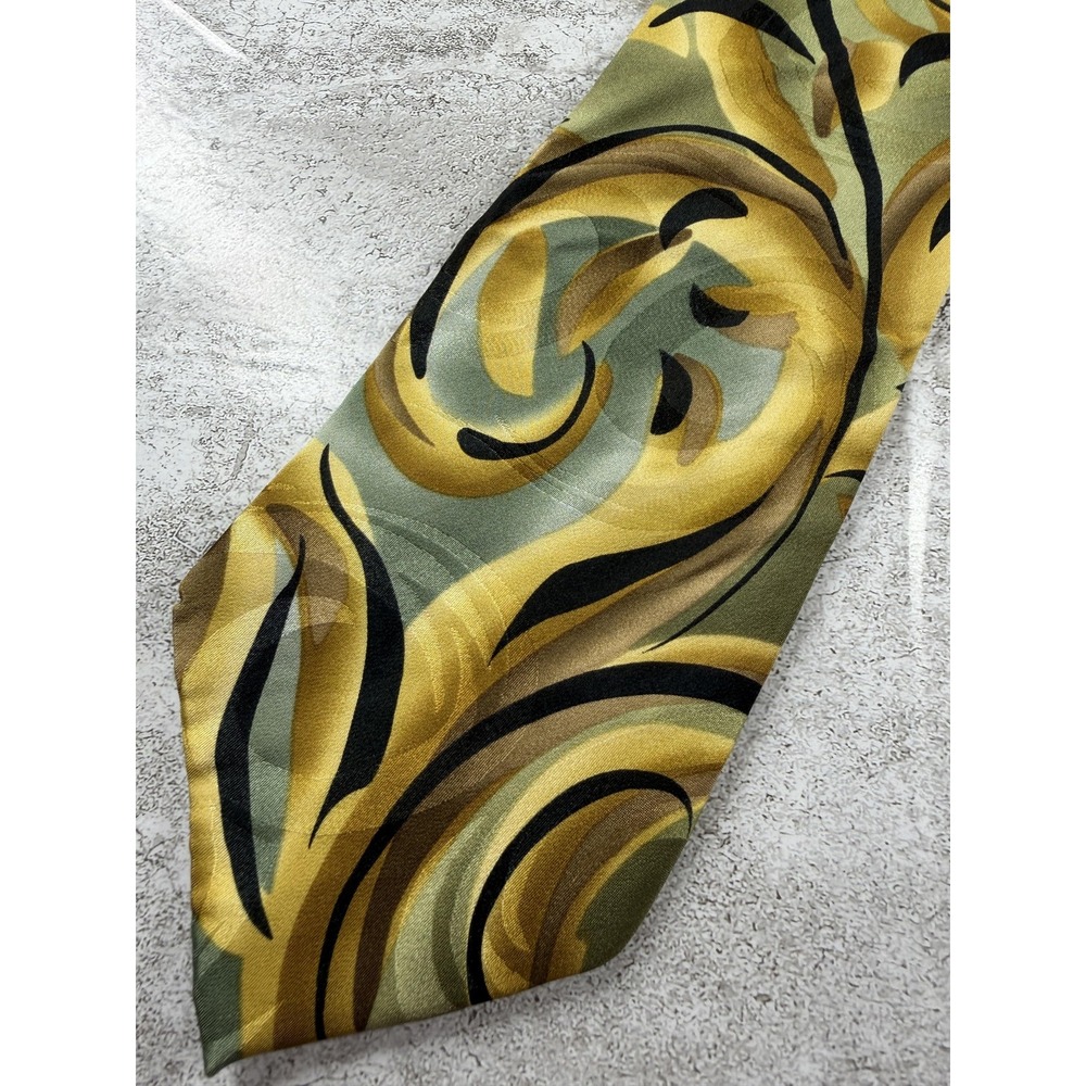 J. Garcia Tie Mens One Size Green Floral 100% Silk Satin Designer Logo